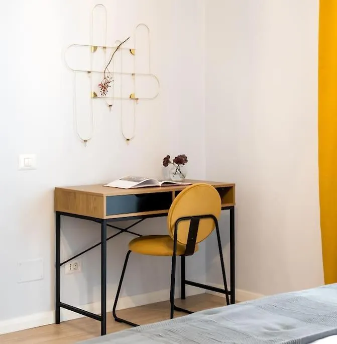 Sunny 4Br Flat - Top Location - Charming Balcony Bucharest Apartment