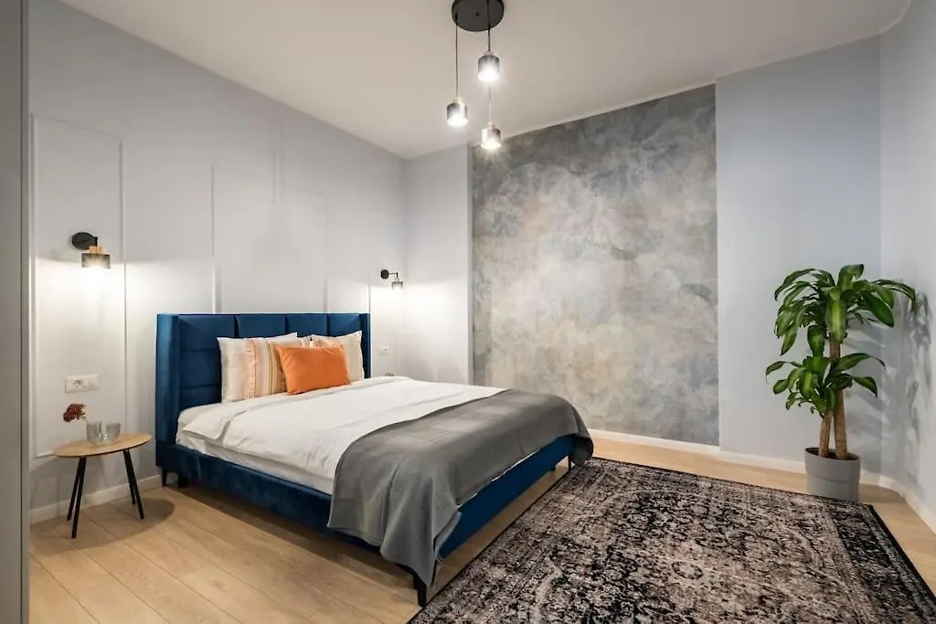 Sunny 4Br Flat - Top Location - Charming Balcony Bucharest Apartment