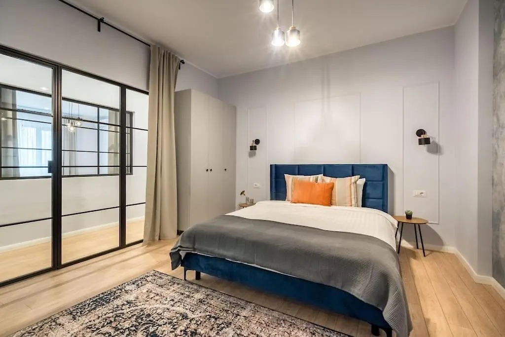 Sunny 4Br Flat - Top Location - Charming Balcony Boekarest